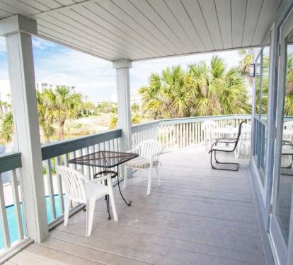 Deck-2nd floor back of house overlooking pool