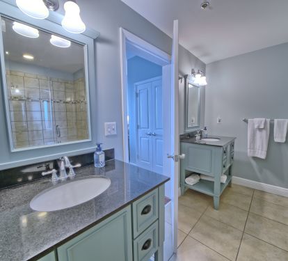 Master bath with his/ her vanities!