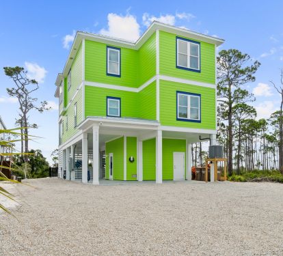 4 bedroom - 5 bath home as you enter the property