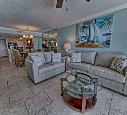 Tastefully Decorated Living area with FANTASTIC VIEWS