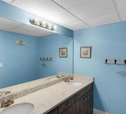 Dressing area