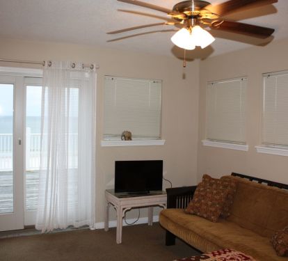 3rd Floor, Queen &amp; Double Futon, 6th Bedroom