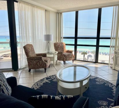 Panoramic Views! Watch dolphins from your living room!