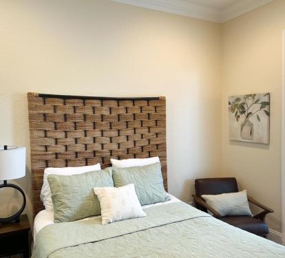 Queen Bedroom suite 2nd floor