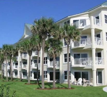 Maravilla 2202 Is Pet Friendly And Has Lots Of Green Space To Walk Your Dogs!
