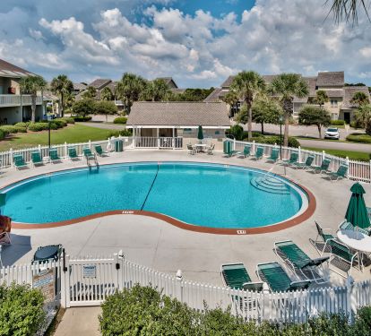 Pool directly behind unit