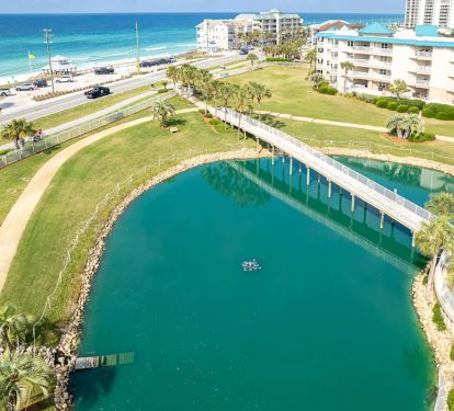 Easy walk to the beach access!