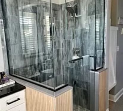 Primary Bedroom En Suite Bathroom