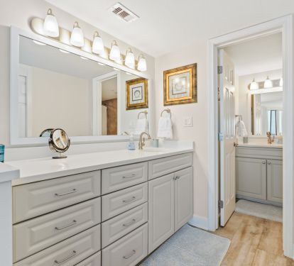 Master bathroom powder room