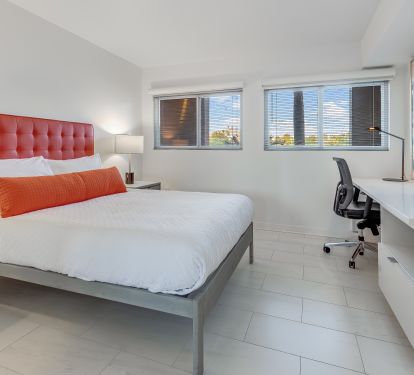 queen guest suite