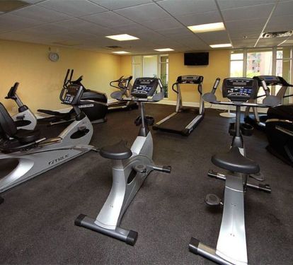 Large, well equipped onsite workout facility