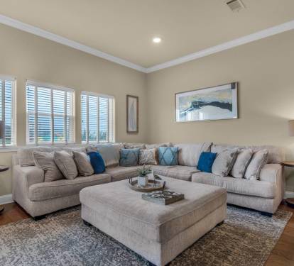 Super comfortable couches with huge, bright windows