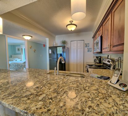 Roomy kitchen with all standard appliances