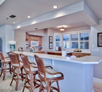 BAR COUNTERTOP SEATS 4