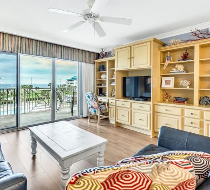 Spacious family room!
