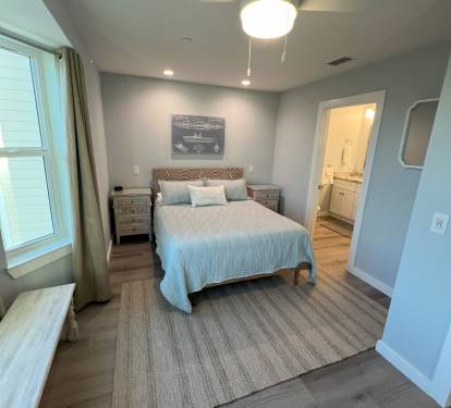 Queen bedroom with bath