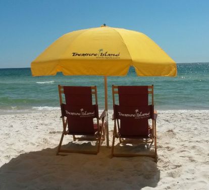 Beach service provided with the unit.  2 Chairs and an umbrella!