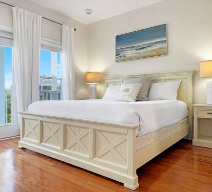Master Bedroom #2 with King Bed and En Suite Bathroom