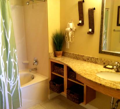 Private ensuite bathroom