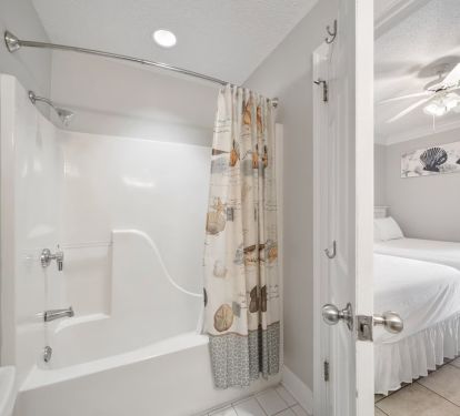 Bedroom 2 en suite Bathroom