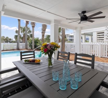 Poolside Dining