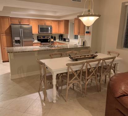 Custom kitchen, dining seating for all 8 guests!