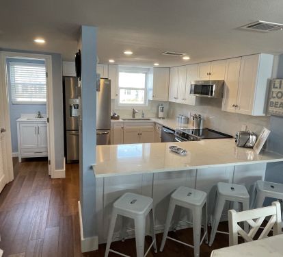 Entirely new kitchen with quartz counters