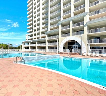 Welcome to Our Condo! We hope you enjoy it as much as we do. Located across the road from the Gulf of Mexico. Its a short walk to the Whales Tail. Great Food!