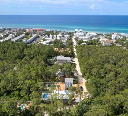Only a 5 minute walk to beach