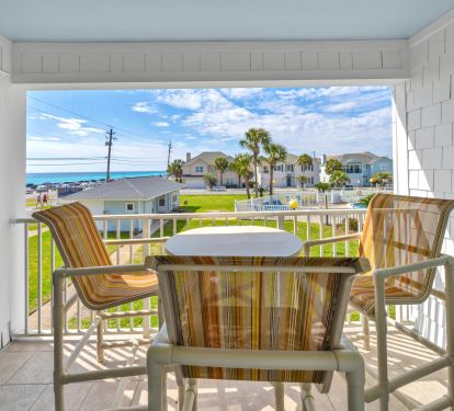 Balcony seating with pool and gulf view!  Perfect for SUNSETS!