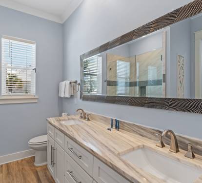 Double Vanity Full Bathroom