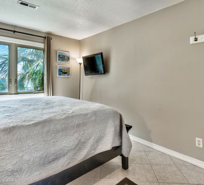32-inch HDTV