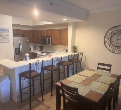 Dining room area / table