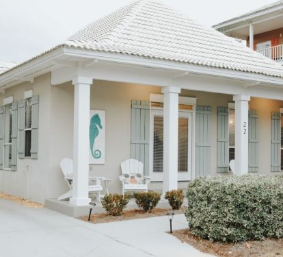 Sea Fan Cottage is a detailed 2 bedroom with a bonus bunk room sleeps 6