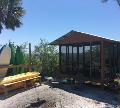 Screen House, Paddle Boards (SUP's), Kayaks and fire pit!
