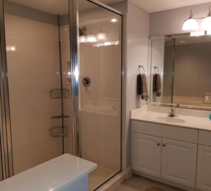 MASTER BATH WITH WALK IN SHOWER