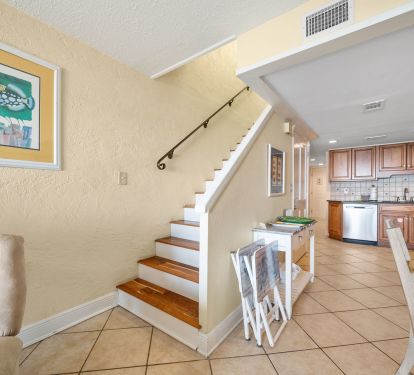  3 BR / 3 BA OCEANFRONT  Townhouse/Condo_7