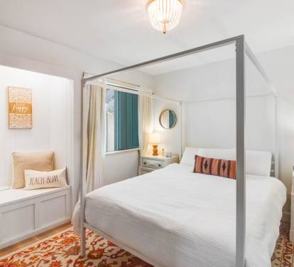 Second bedroom with QUEEN
