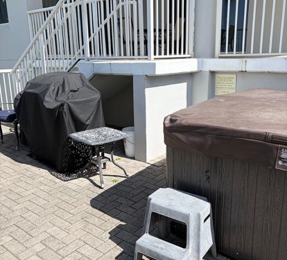 Patio with Private BBQ &amp; Hot Tub