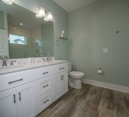 3rd Floor Master Suite - Bath