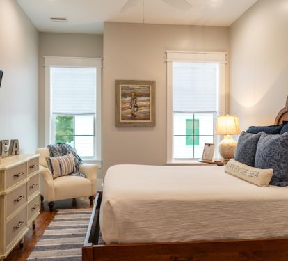 Second Floor Queen Room 