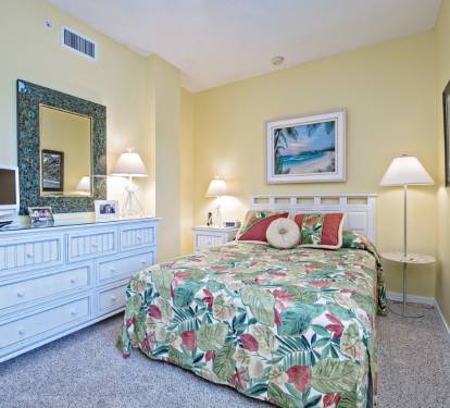 Queen Bedroom