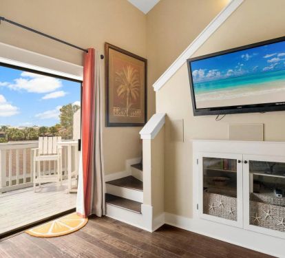 Stairs leading to level 2 which has the 2 bedrooms upstairs