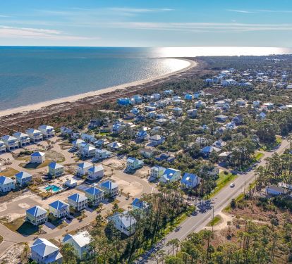 Aerial view of the neighborhood of Villa Del Sol