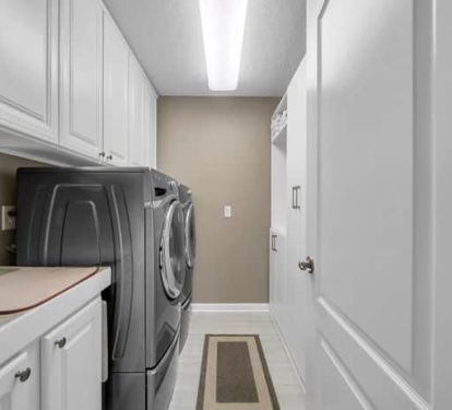 Laundry Room  renteaglesperch.com