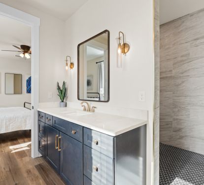 Top Level Master Shower Glimpse (it's huge)