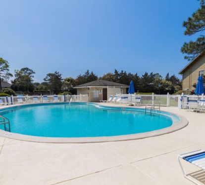1 of 5 Pools Accessible