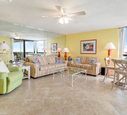 Plenty of seating, queen sleeper sofa included