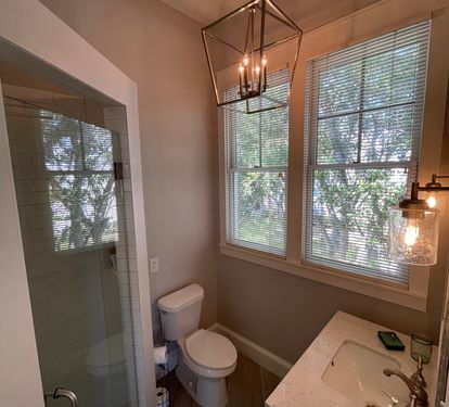 Master ensuite bathroom