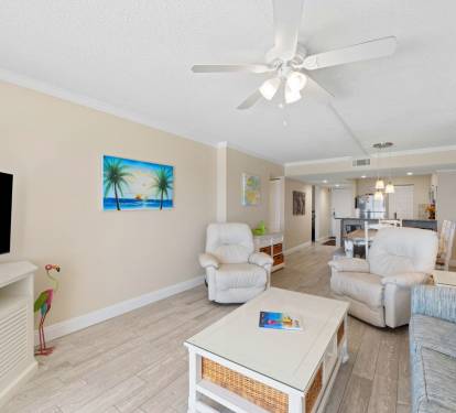 Family Room with Two Recliners